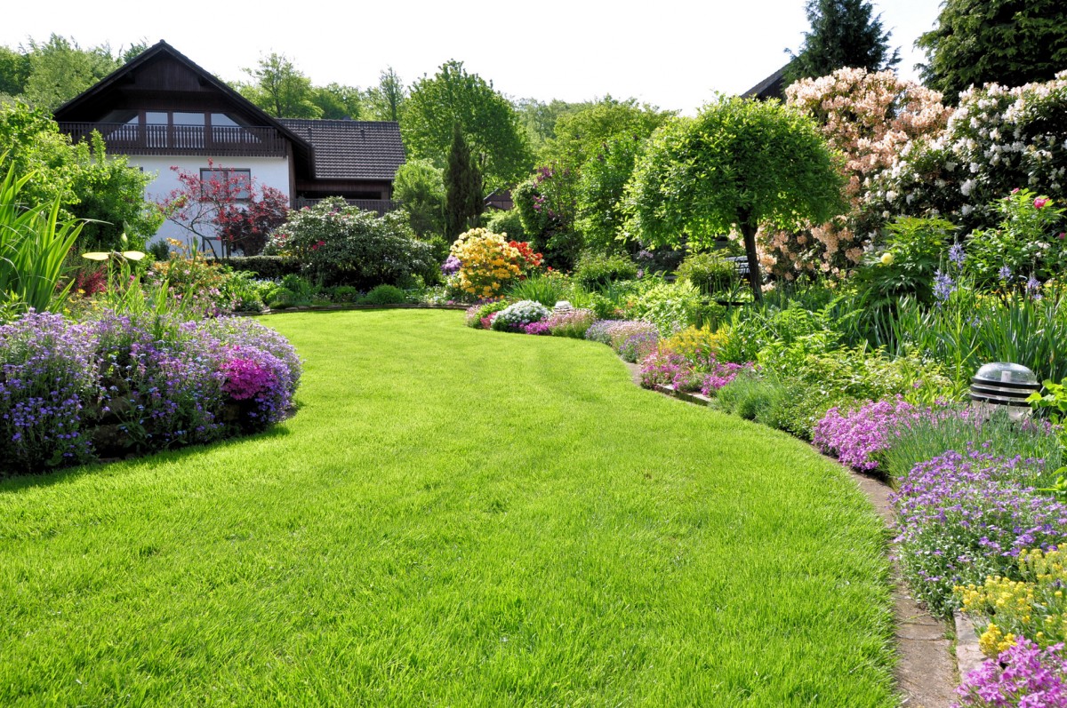 FOTOLIA_41768931_SUBSCRIPTION_MONTHLY_M | Entretien du jardin Aménagement de Jardin & Entretien de Massif à Colmar et aux alentours Pfastatt 1